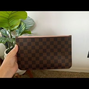 Louis Vuitton never full mm wristlet